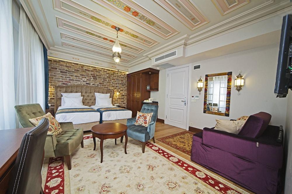 Azade Hotel Istanboel